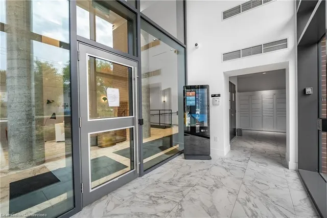 Additional image 3 of 15 Wellington St Unit 2612