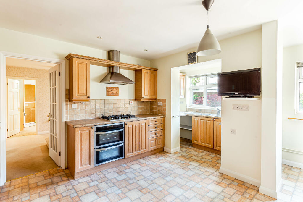 Additional image 3 of Barncroft Way, St. Albans, Hertfordshire, AL1