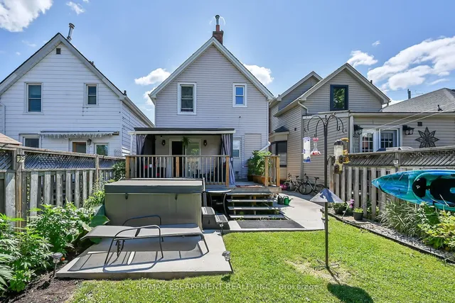 Additional image 34 of 53 1/2 Robins Ave