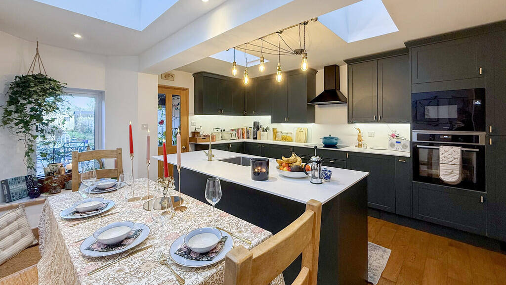 Additional image 4 of Woodmarsh, North Bradley