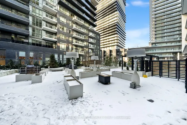 Additional image 31 of 39 Annie Craig Dr Unit 802