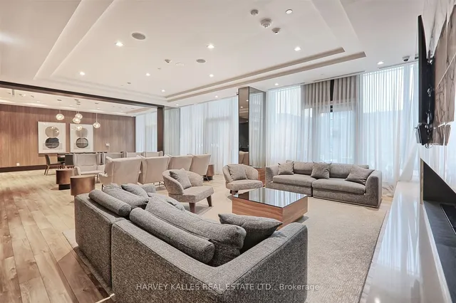 Additional image 33 of 4208 Dundas St Unit 412