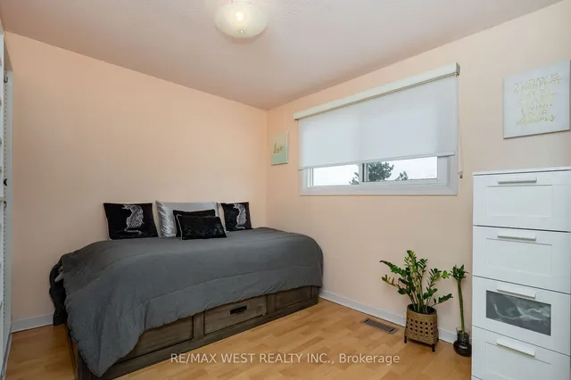 Additional image 18 of 52 Permfield Path Unit 46