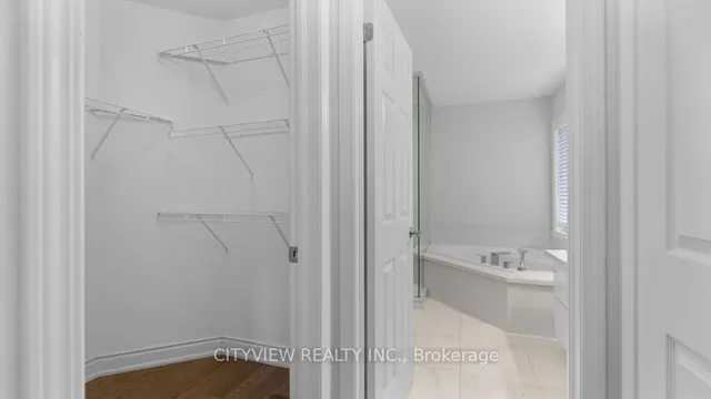 Additional image 29 of 980 Clark Blvd