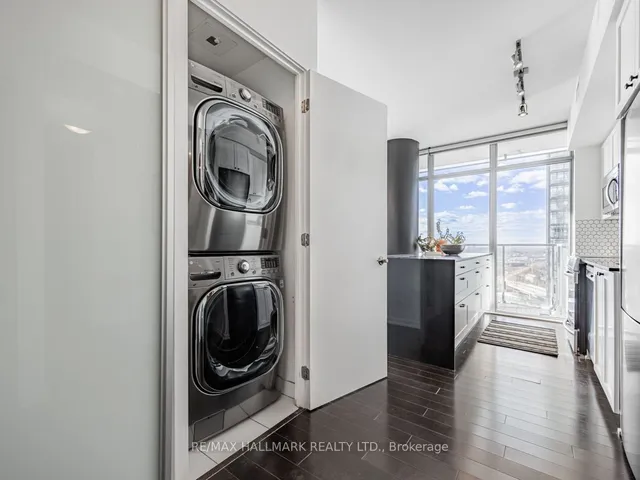 Additional image 25 of 103 The Queensway Unit 2105