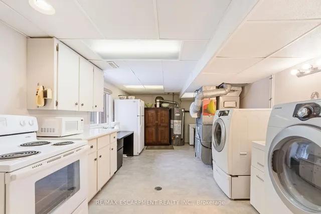 Additional image 30 of 274 LLOYMINN Ave