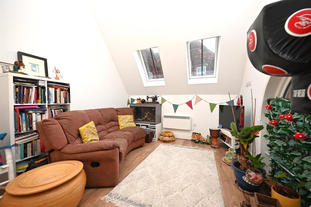 Additional image 9 of Penthouse Apartment, The Brooks, Crocketts Lane, Smethwick