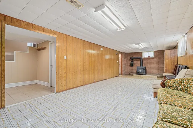 Additional image 26 of 17 Vange Cres