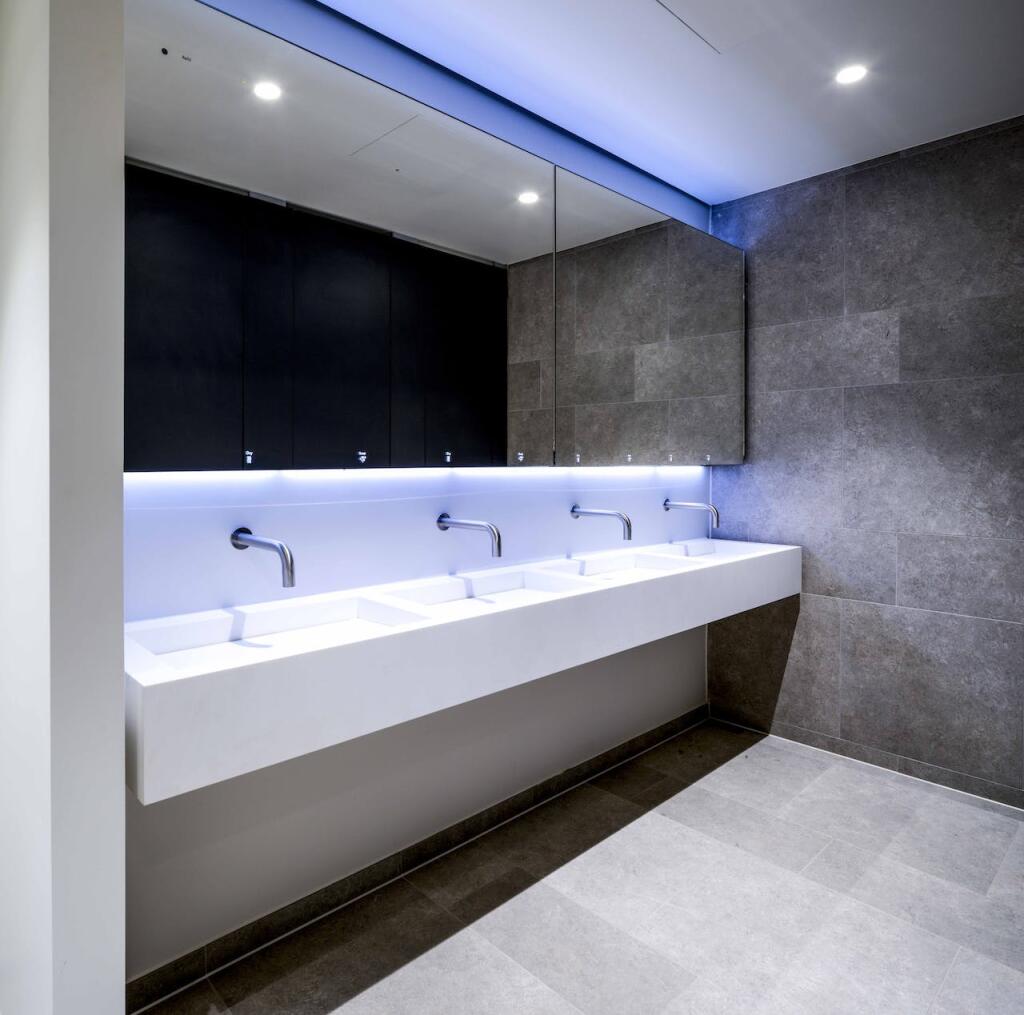 Additional image 9 of 10 Bricket Road, St Albans, St Albans, AL1 3JX