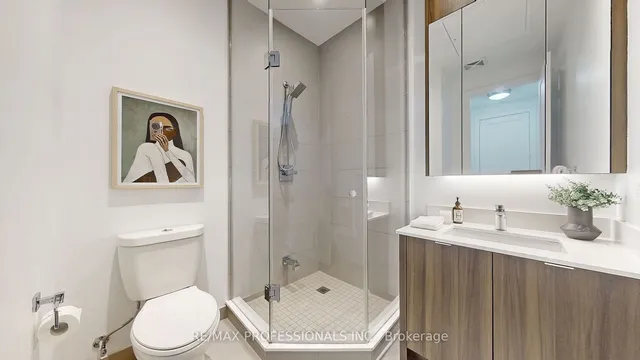 Additional image 21 of 15 Merchants Wharf Unit 1208