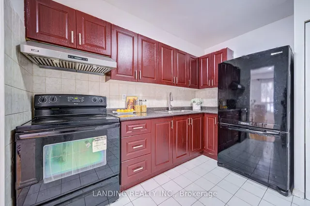 Additional image 7 of 210 Sprucewood Crt