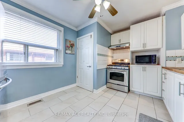 Additional image 20 of 126 Porchester Dr