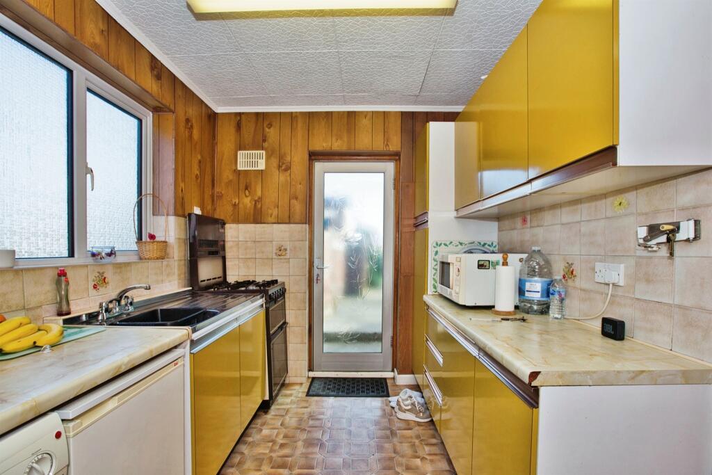 Additional image 6 of Chelston Avenue, Yeovil