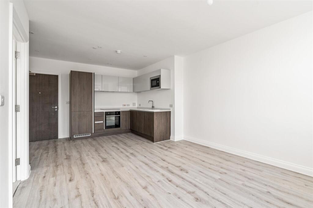 Additional image 4 of Apt 12, Warwick House, 737 Warwick Road, Solihull
