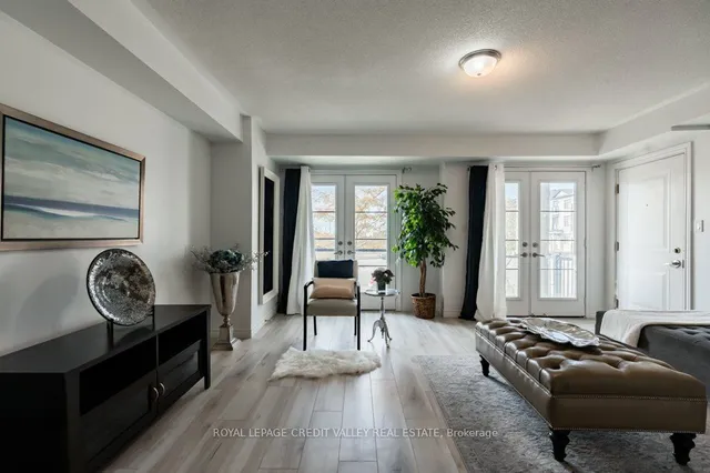 Additional image 10 of 200 Veterans Dr Unit 6