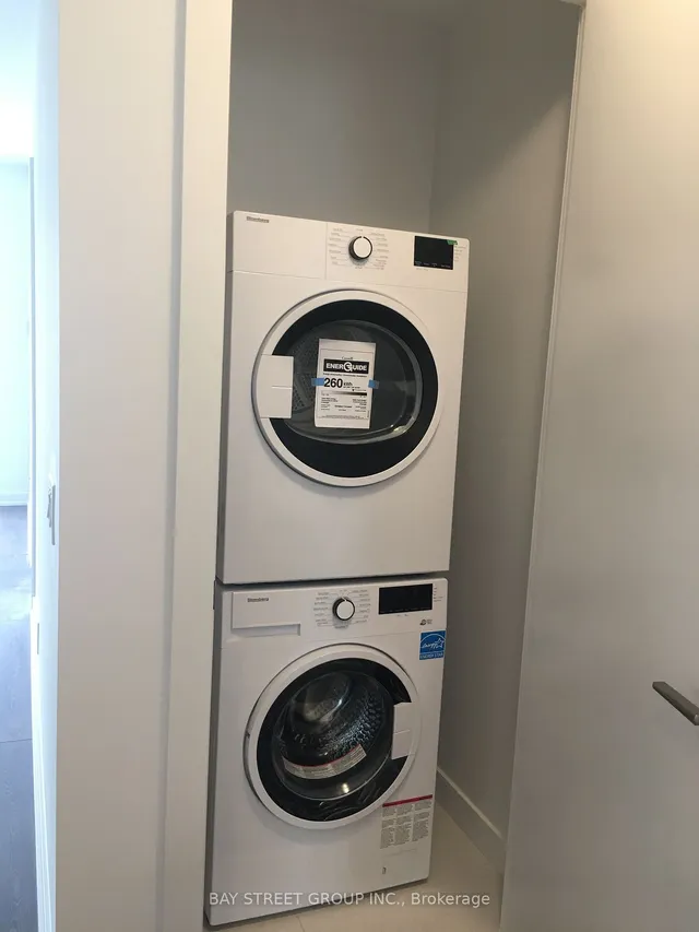 Additional image 9 of 609 Avenue Rd Unit 805