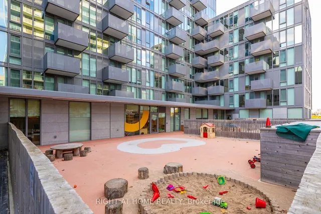 Additional image 33 of 38 Monte Kwinter Crt Unit 408