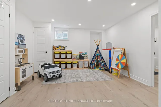 Additional image 30 of 898 Magnolia Terr