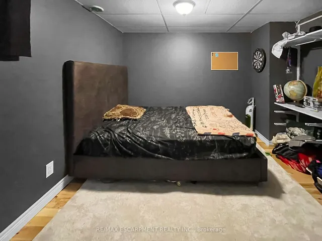 Additional image 16 of 907 Fennell Ave