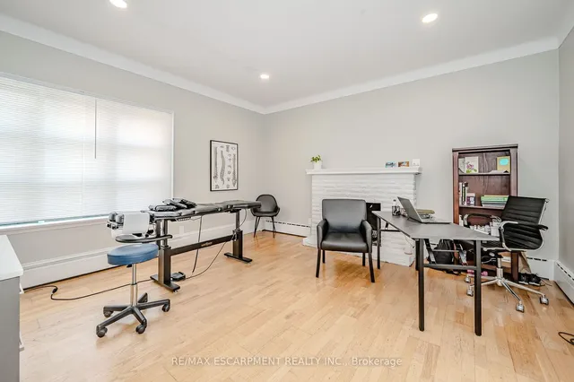 Additional image 9 of 492 Locust St