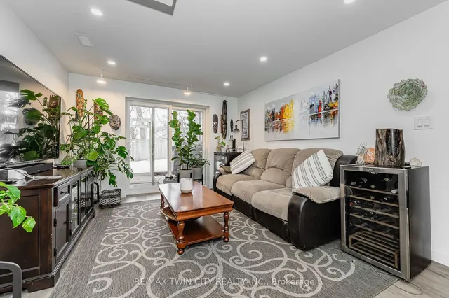 Additional image 27 of 16 Overlea Cres