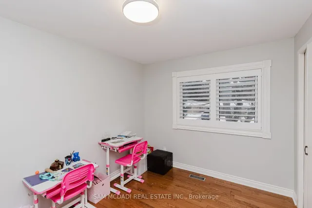 Additional image 21 of 2344 Devon Rd