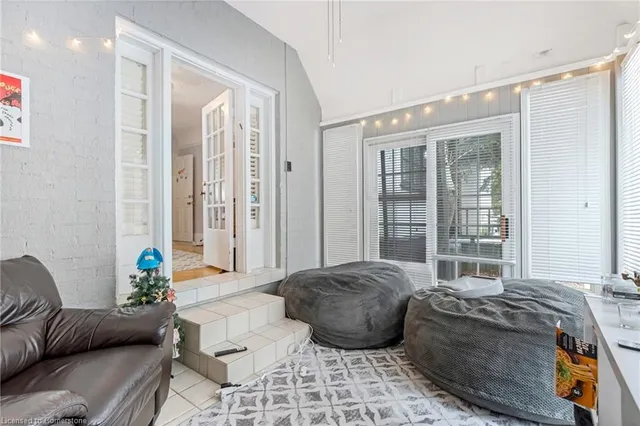 Additional image 20 of 4 Forsyth Ave