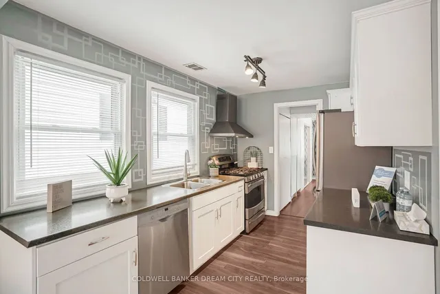 Additional image 13 of 528 UPPER WENTWORTH St
