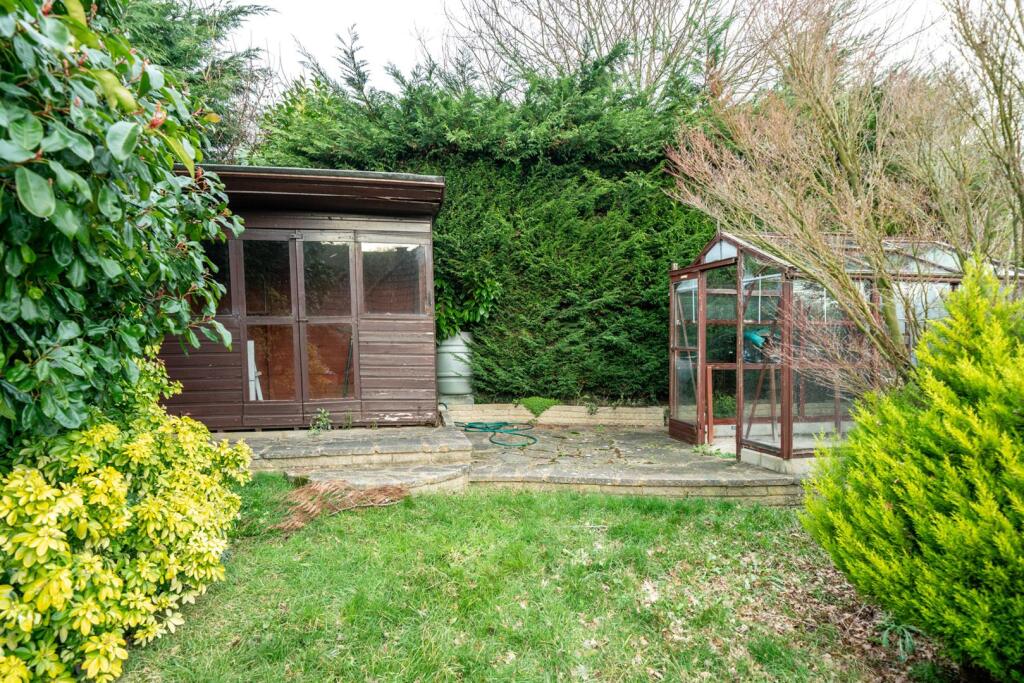 Additional image 11 of Butt Field View, St. Albans