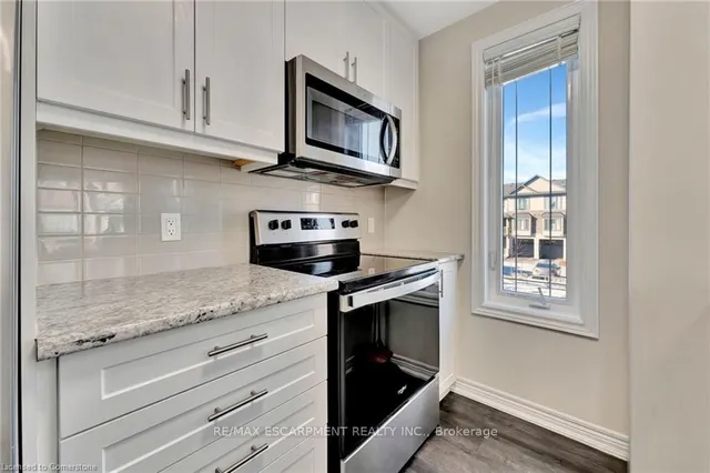 Additional image 9 of 19 Picardy Dr Unit 31