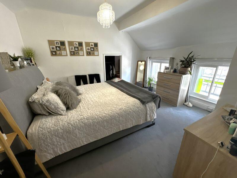 Additional image 12 of Standerwick