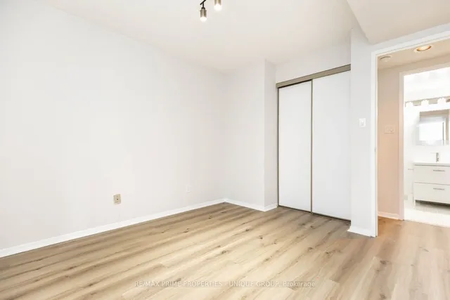 Additional image 15 of 633 Bay St Unit 606