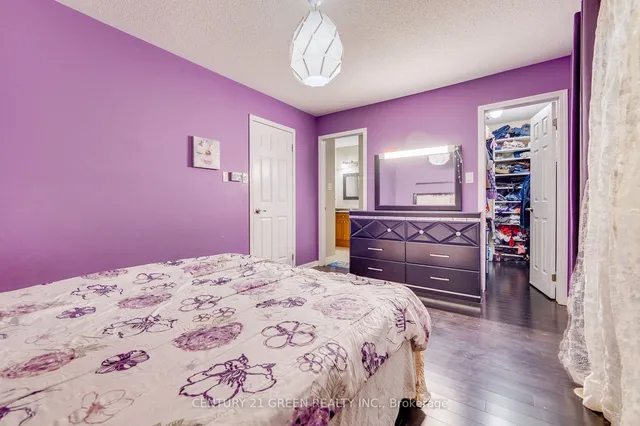 Additional image 24 of 843 Gifford Cres