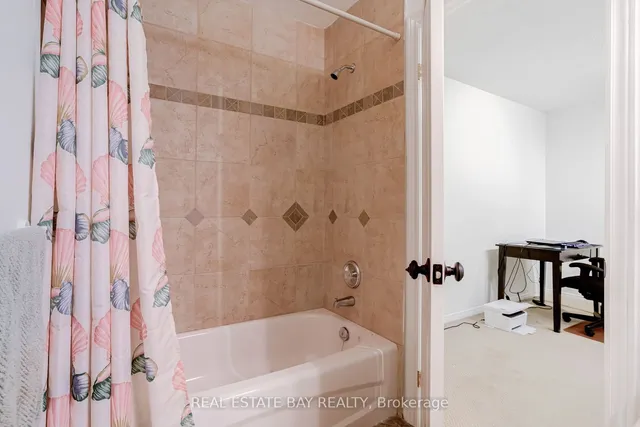 Additional image 31 of 1085 Harrogate Dr Unit 7