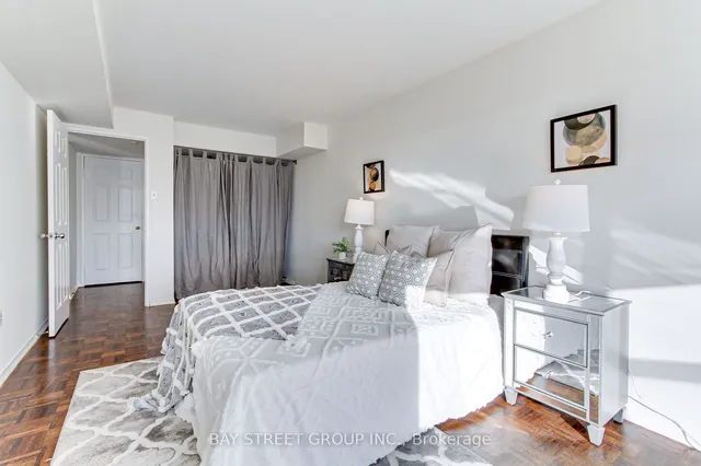 Additional image 19 of 705 King St Unit 913