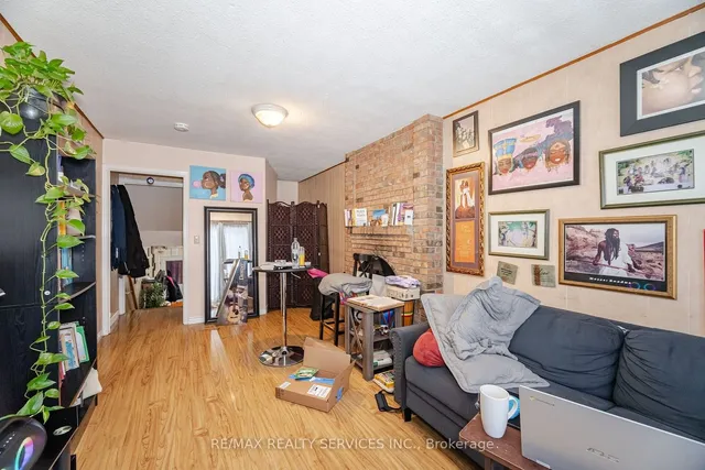 Additional image 27 of 12 Courtleigh Sq