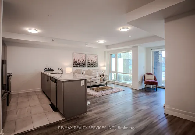 Additional image 5 of 185 Veterans Dr Unit 3