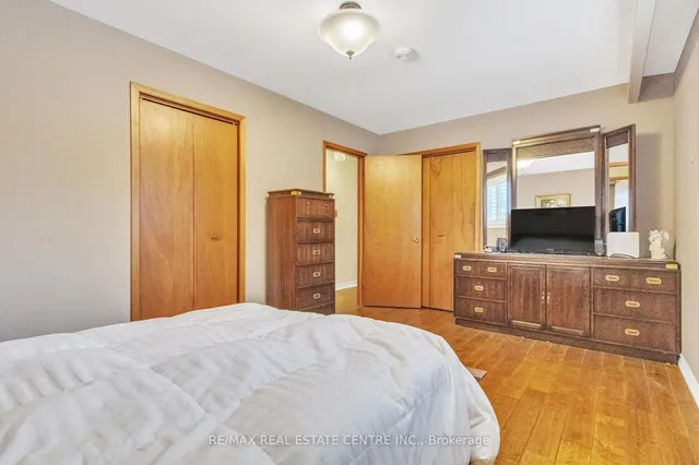 Additional image 23 of 19 Meadowland Gate