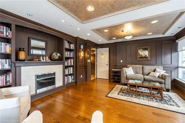 Additional image 9 of 4000 Creekside Dr Unit 207