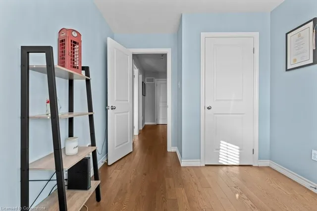 Additional image 36 of 54 Nisbet Blvd Unit 25