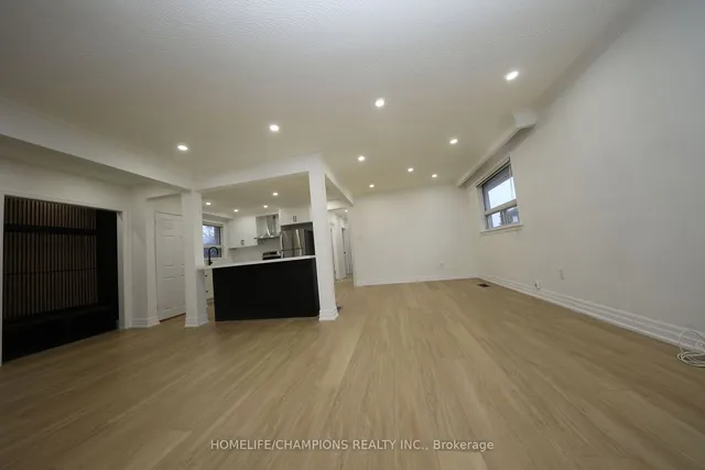 Additional image 10 of 25 Crusader St