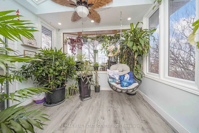 Additional image 25 of 78 Simmons Blvd