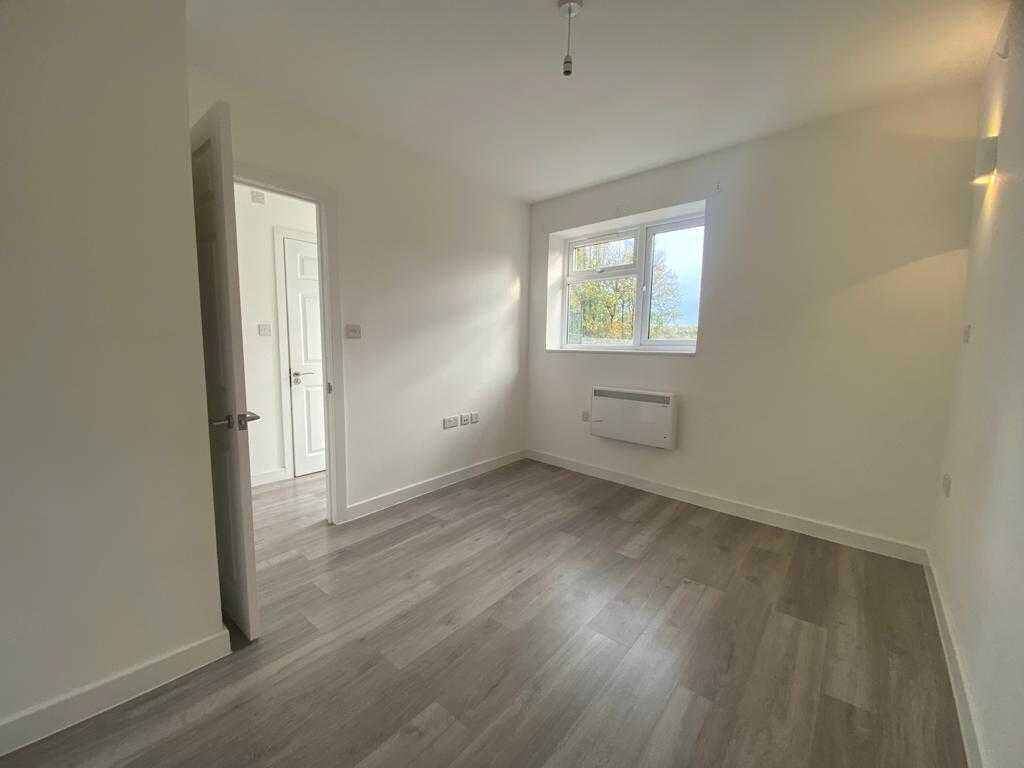 Additional image 4 of Hampton Court, Cradley Heath , B64