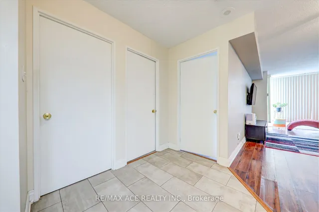 Additional image 12 of 2550 Lawrence Ave Unit 1415