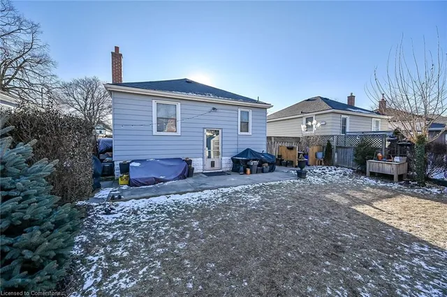 Additional image 34 of 291 Thayer Ave