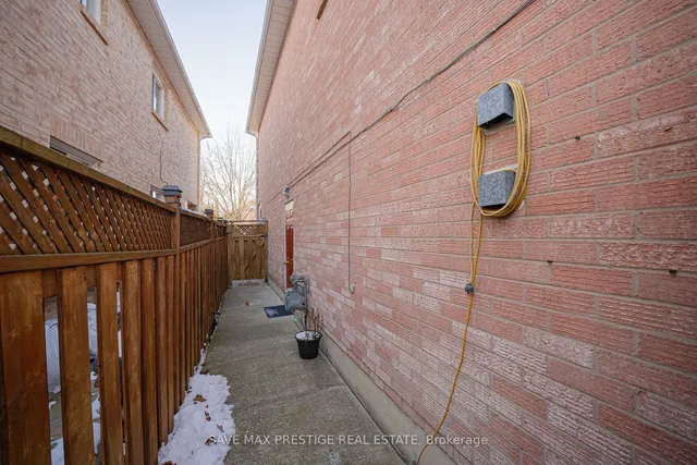 Additional image 34 of 7 Hood Cres