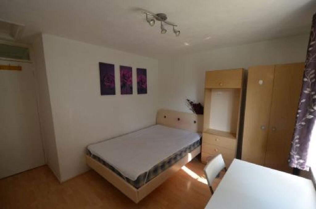 Additional image 10 of Leahurst Crescent, Harborne, Birmingham, West Midlands, B17