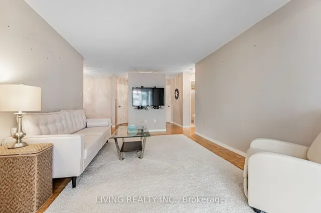 Additional image 10 of 280 Simcoe St Unit 308