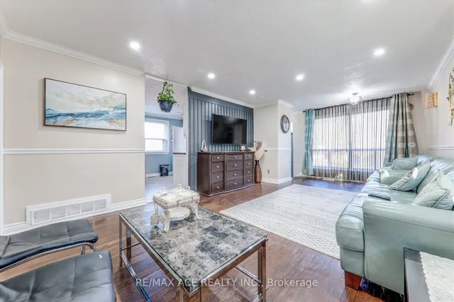 Additional image 13 of 126 Porchester Dr