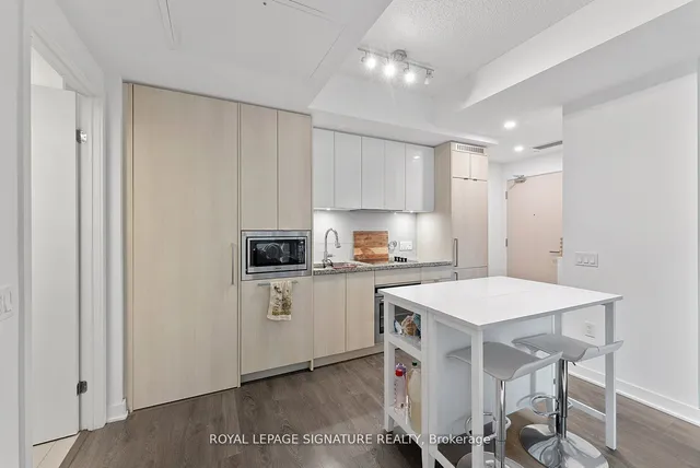 Additional image 3 of 115 Blue Jays Way Unit 320